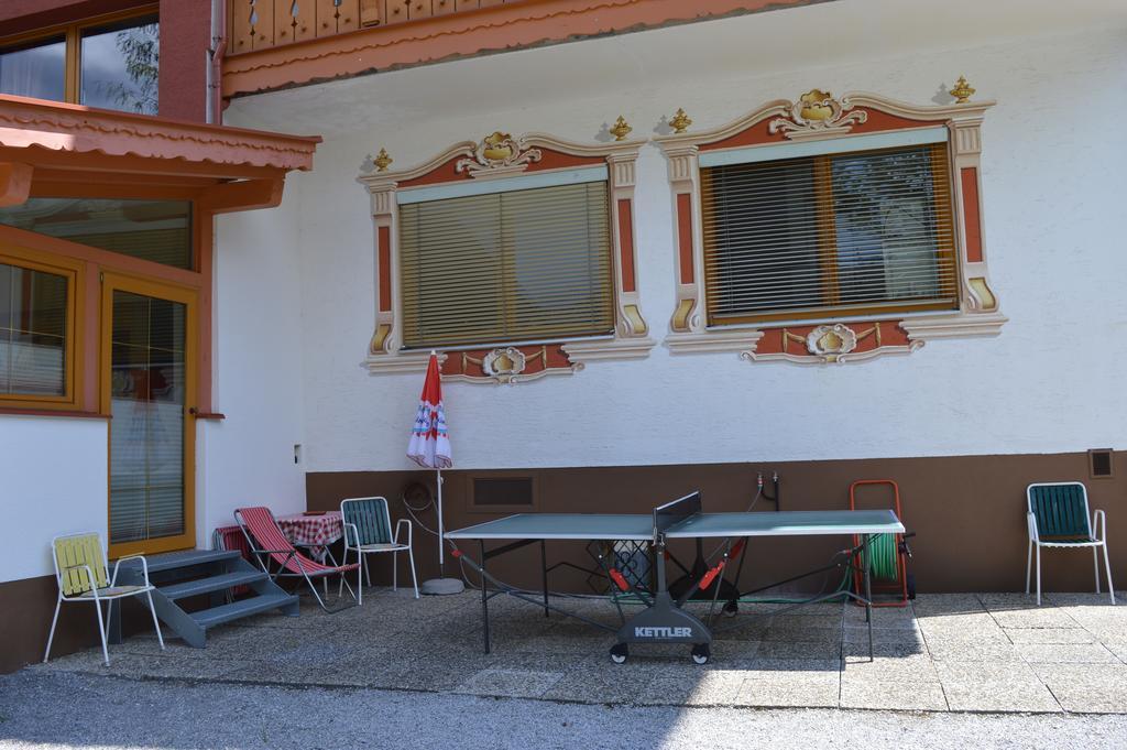 Hotel Tirolerhof à Lermoos Extérieur photo